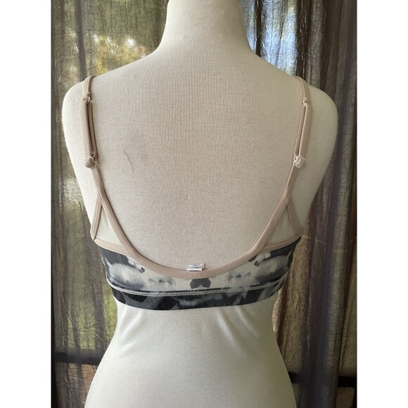 LULULEMON Mesh Window Sports Bra Women's 2 Cloudy Print Exercise Gym Size 10 - Picture 2 of 6